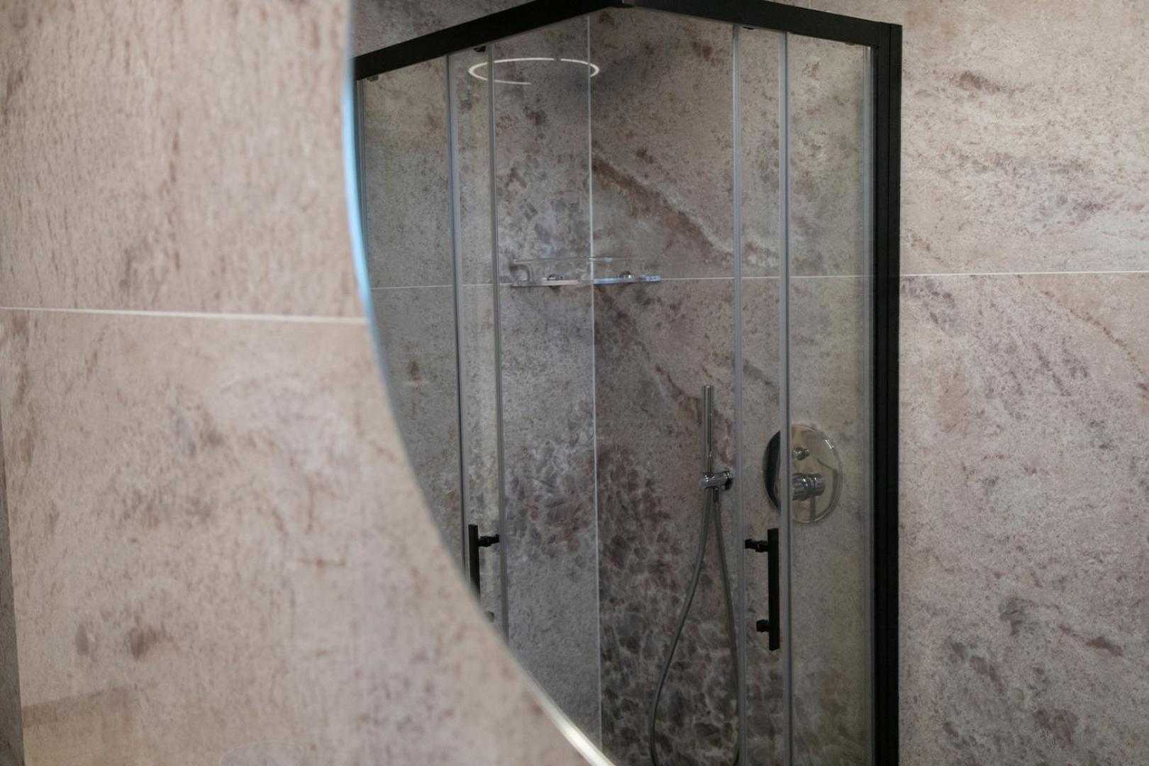Ophelia Hotel Cazzago San Martino Bagian luar foto