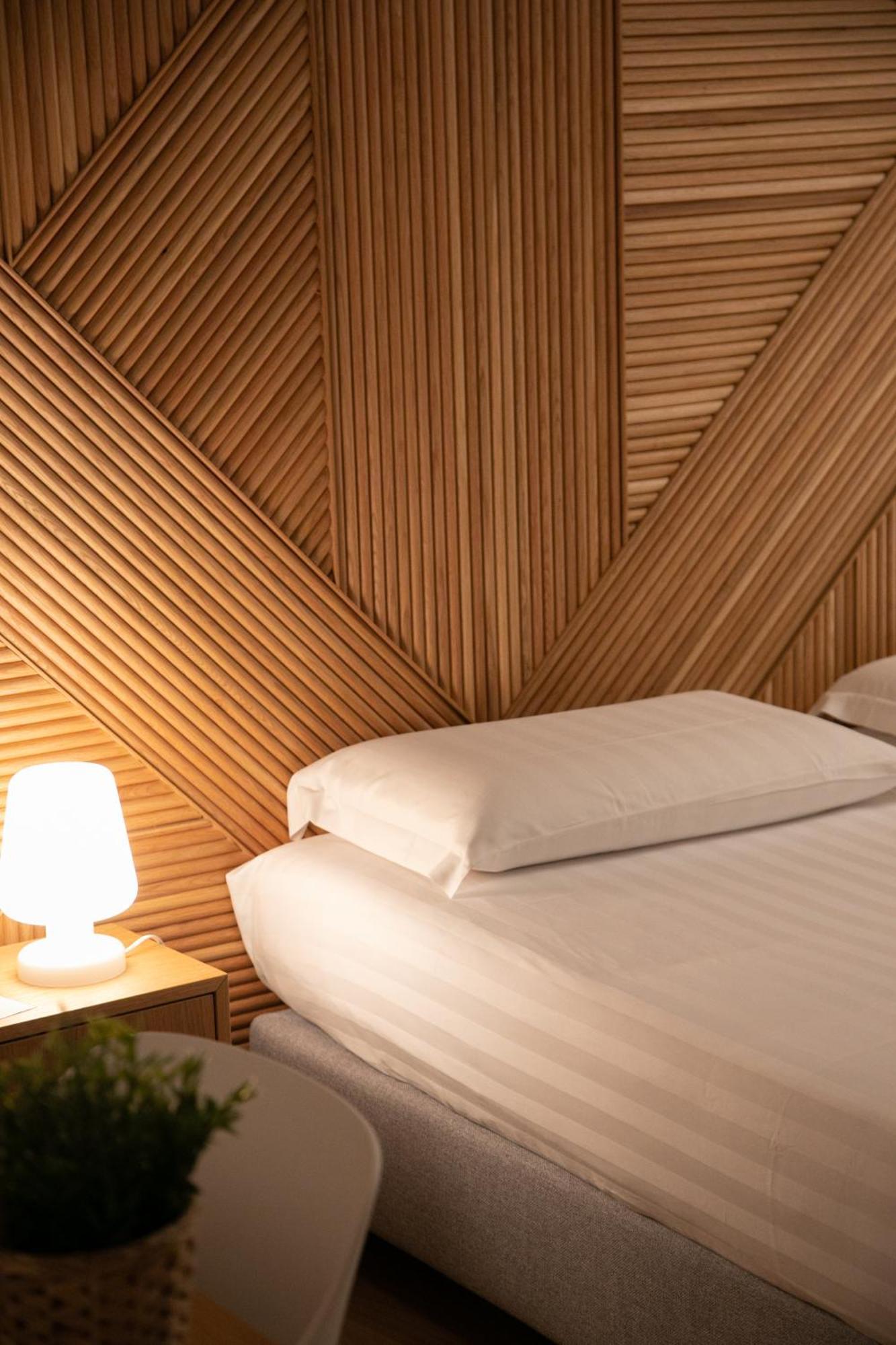 Ophelia Hotel Cazzago San Martino Bagian luar foto