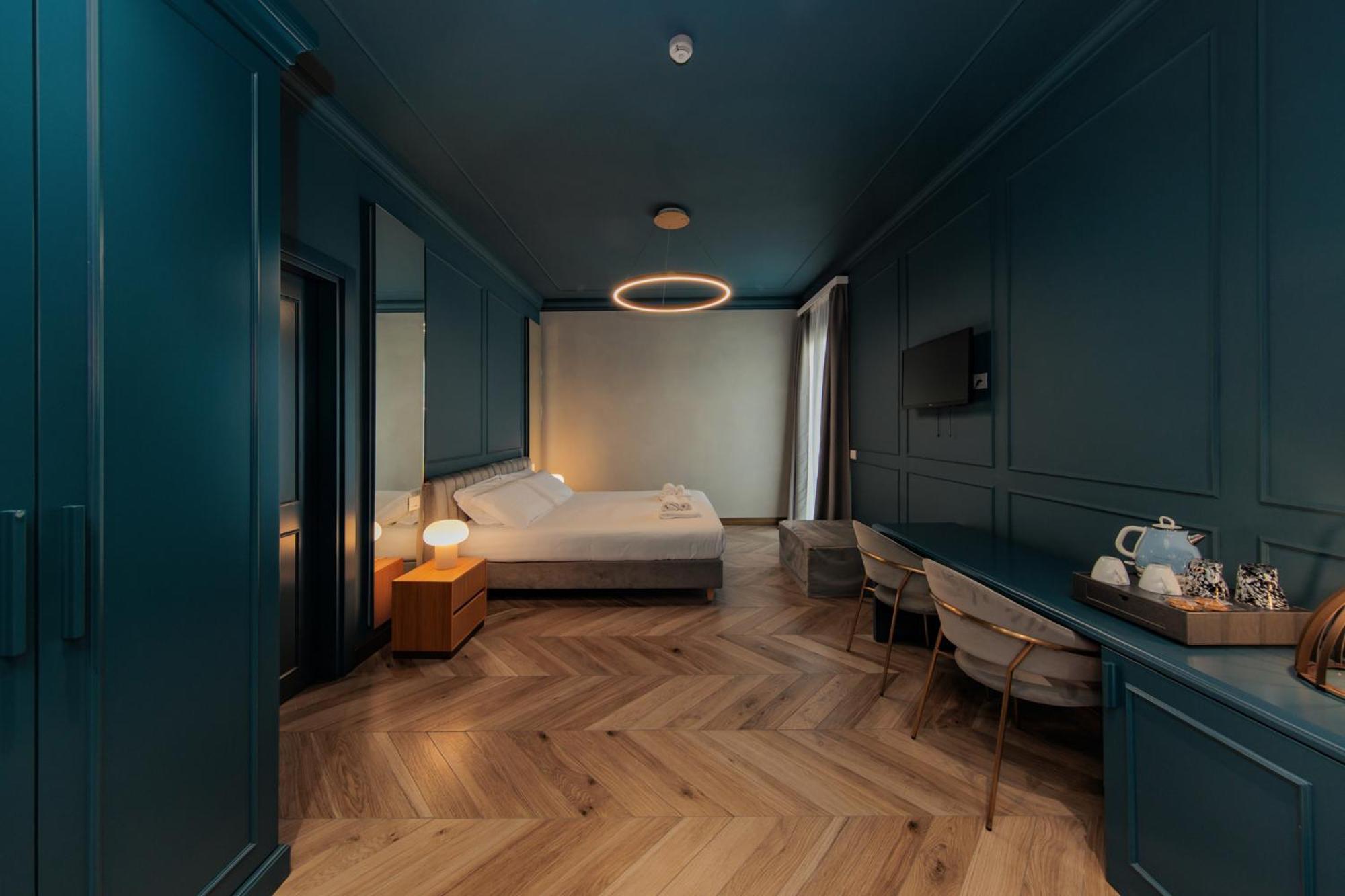 Ophelia Hotel Cazzago San Martino Bagian luar foto